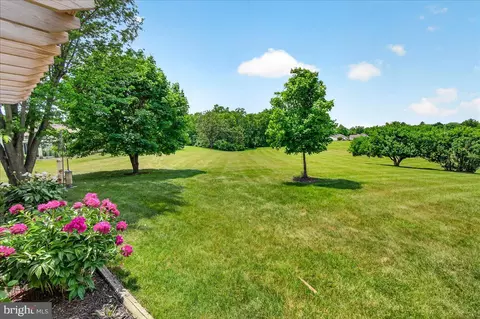 Exterior - 7047 Catalpa Rd, Frederick, MD 21703 photo 12 of 31