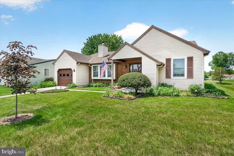 Exterior - 7047 Catalpa Rd, Frederick, MD 21703 photo 3 of 31