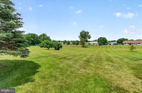 Exterior - 7047 Catalpa Rd, Frederick, MD 21703 photo 16 of 31