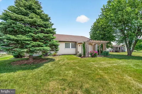 Exterior - 7047 Catalpa Rd, Frederick, MD 21703 photo 17 of 31