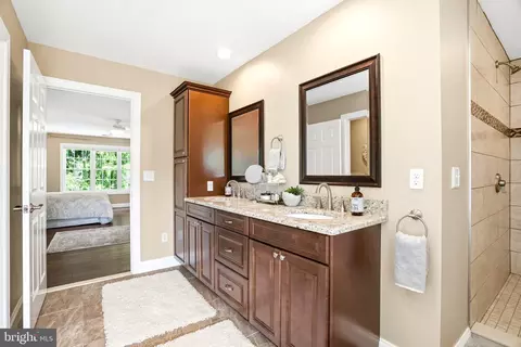 Bath - 7331 Holter Rd, Middletown, MD 21769 photo 1 of 6