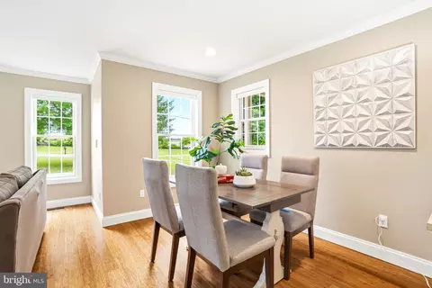 Dining - 7331 Holter Rd, Middletown, MD 21769 photo 4 of 4