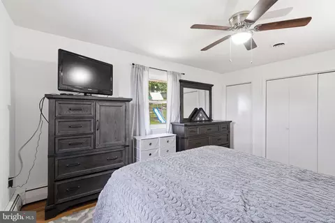 Bedroom - 7717 Mckaig Rd, Frederick, MD 21701 photo 4 of 13