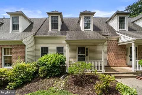 905 Mclendon Dr, Frederick, MD 21702