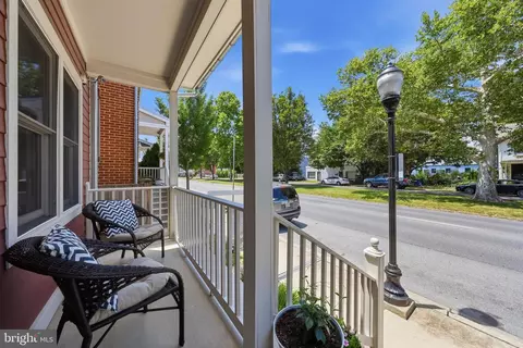 Exterior - 514 Bentz St N, Frederick, MD 21701 photo 6 of 11