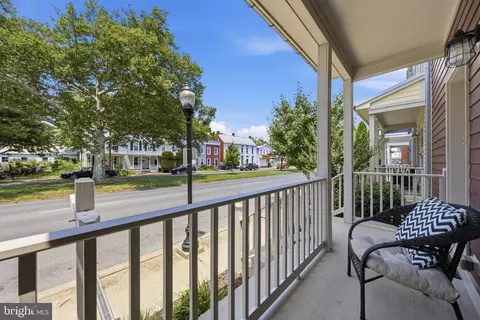 Exterior - 514 Bentz St N, Frederick, MD 21701 photo 8 of 11
