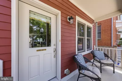 Exterior - 514 Bentz St N, Frederick, MD 21701 photo 7 of 11