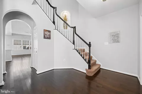 Entry Way - 3008 Sanctuary Ln, Frederick, MD 21701 photo 4 of 16