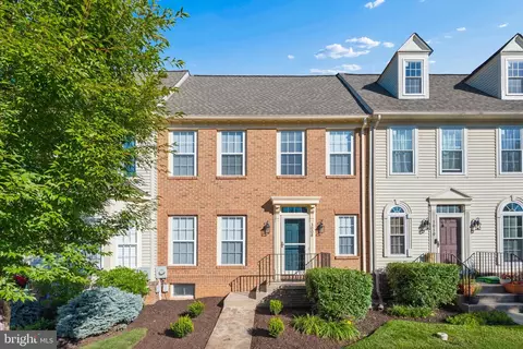 3008 Sanctuary Ln, Frederick, MD 21701