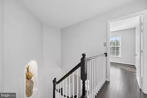 Entry Way - 3008 Sanctuary Ln, Frederick, MD 21701 photo 10 of 16