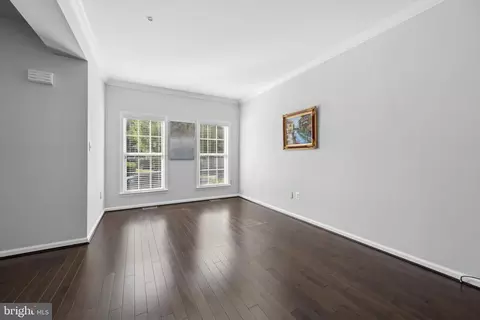 Living - 3008 Sanctuary Ln, Frederick, MD 21701 photo 4 of 9