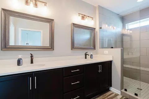 Bath - 834 Lindley Rd, Frederick, MD 21701 photo 6 of 8