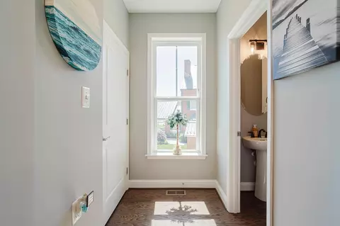 Entry Way - 834 Lindley Rd, Frederick, MD 21701 photo 11 of 19