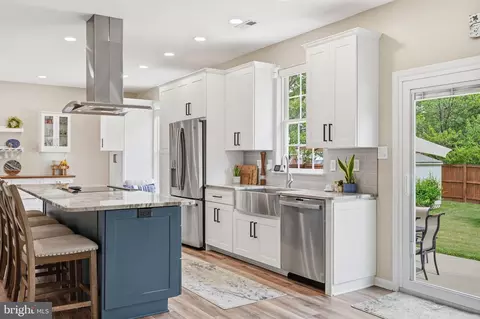 Kitchen - 4861 Mclauren Ct, Frederick, MD 21703 photo 2 of 9