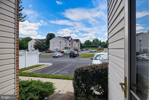 Exterior - 502 Bradley Ct #5D, Frederick, MD 21703 photo 4 of 5
