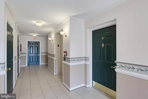 Entry Way - 502 Bradley Ct #5D, Frederick, MD 21703 photo 3 of 3