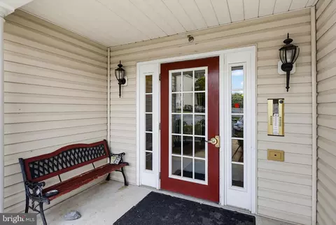 Exterior - 502 Bradley Ct #5D, Frederick, MD 21703 photo 1 of 5