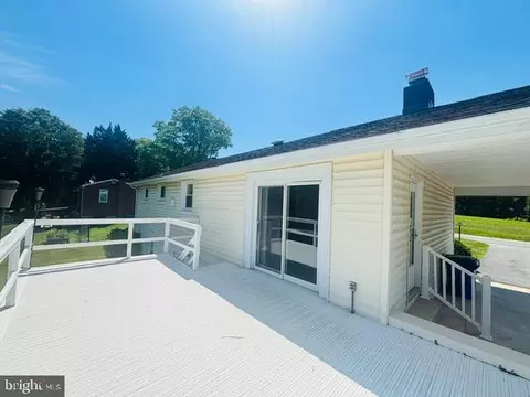 Exterior - 6942 Linganore Rd, Frederick, MD 21701 photo 8 of 11