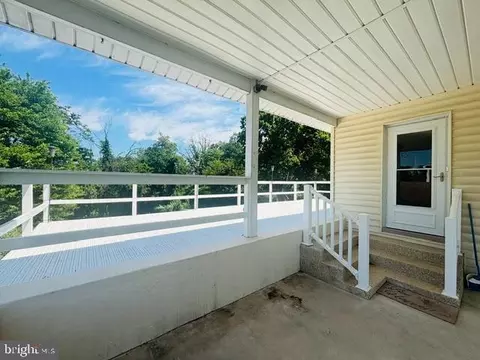 Exterior - 6942 Linganore Rd, Frederick, MD 21701 photo 9 of 11