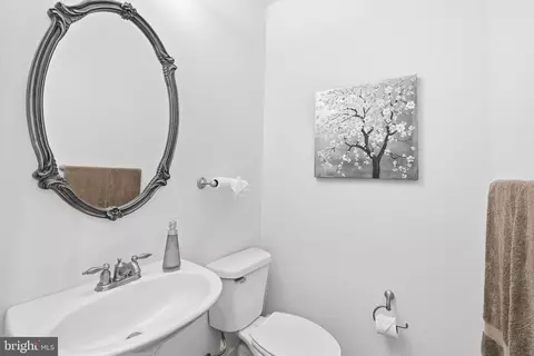 Entry Way - 9510 Ethan Ridge Dr, Frederick, MD 21704 photo 4 of 6