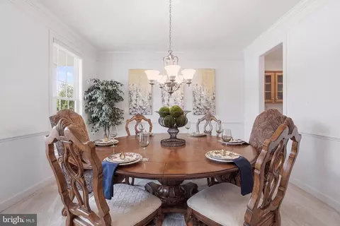 Dining - 9510 Ethan Ridge Dr, Frederick, MD 21704 photo 3 of 3