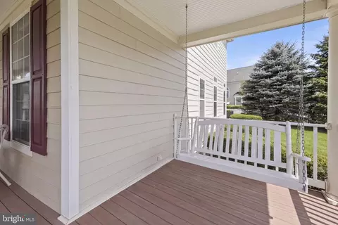 Exterior - 9510 Ethan Ridge Dr, Frederick, MD 21704 photo 2 of 4