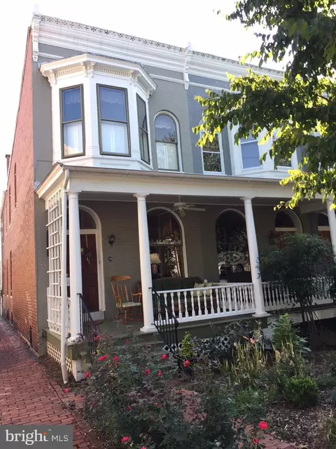 136 3rd St E, Frederick, MD 21701