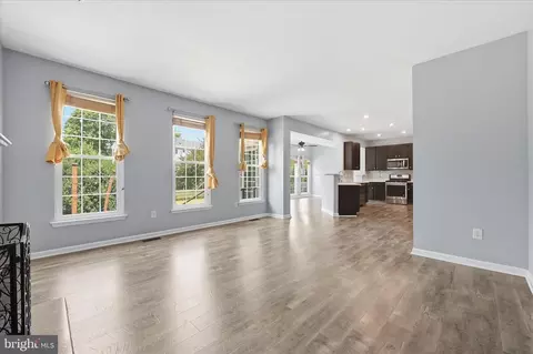 Living - 6366 Lambert Ct, Frederick, MD 21703 photo 3 of 4