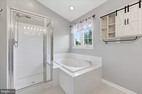 Bath - 6366 Lambert Ct, Frederick, MD 21703 photo 2 of 2