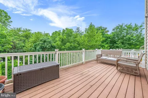 Exterior - 9653 Bothwell Ln, Frederick, MD 21704 photo 2 of 3