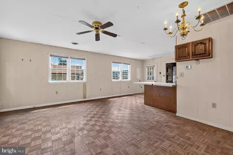 Living - 3836 Jefferson Pike, Jefferson, MD 21755 photo 2 of 3