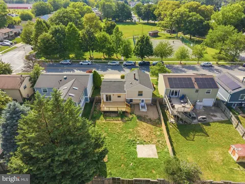 View/Area - 452 Center St, Frederick, MD 21701 photo 4 of 5