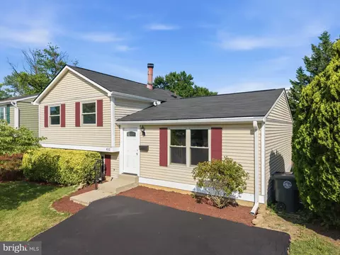 Exterior - 452 Center St, Frederick, MD 21701 photo 2 of 8