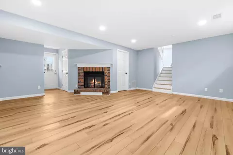 Living - 452 Center St, Frederick, MD 21701 photo 5 of 8