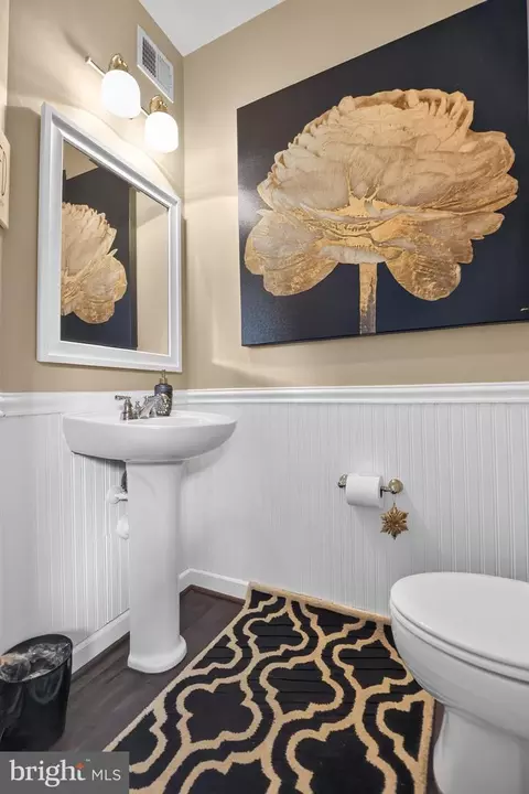 Bath - 3928 Shawfield Ln, Frederick, MD 21704 photo 2 of 3