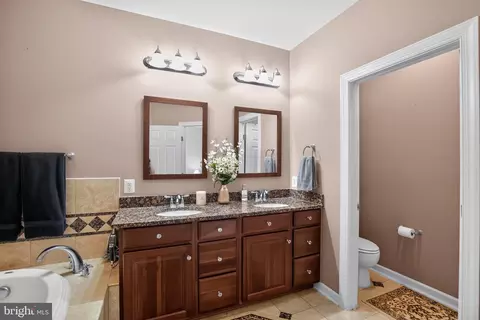 Entry Way - 3928 Shawfield Ln, Frederick, MD 21704 photo 1 of 3