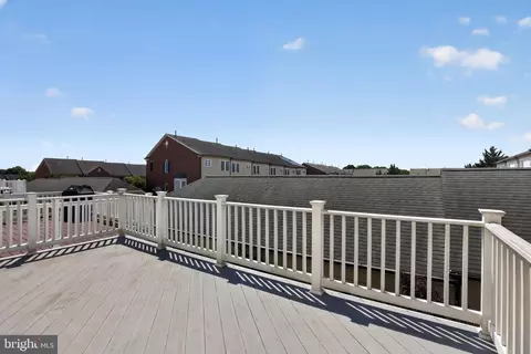 Exterior - 3928 Shawfield Ln, Frederick, MD 21704 photo 4 of 6
