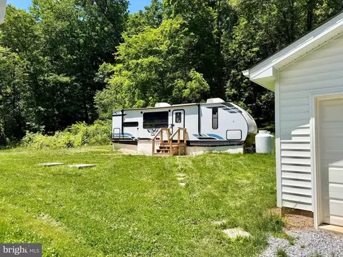 Exterior - 10121 Putman Rd, Frederick, MD 21702 photo 2 of 8