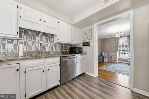 7998 Windsail Ct, Frederick, MD 21701 photo 10