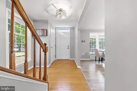 7998 Windsail Ct, Frederick, MD 21701 photo 2