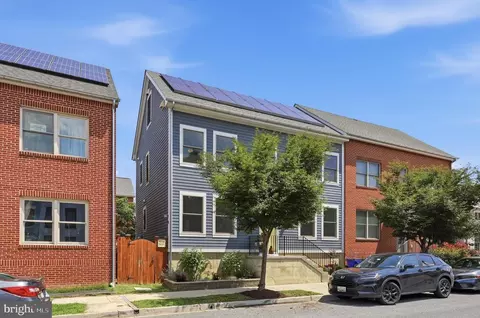 Exterior - 25 6th St W, Frederick, MD 21701 photo 4 of 9