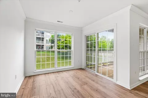 Living - 2500 Shelley Cir #1 2B, Frederick, MD 21702 photo 4 of 4
