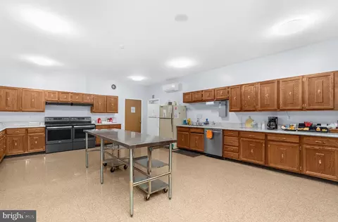 Kitchen - 5714 Tamarack Ave, Frederick, MD 21703 photo 4 of 4