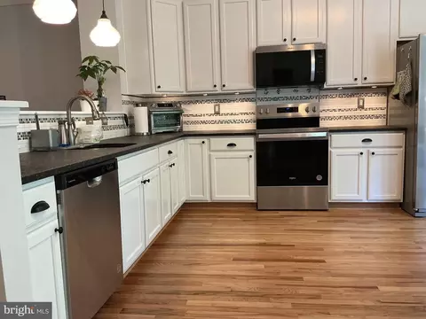 Kitchen - 523 Ellison Ct, Frederick, MD 21703 photo 2 of 4