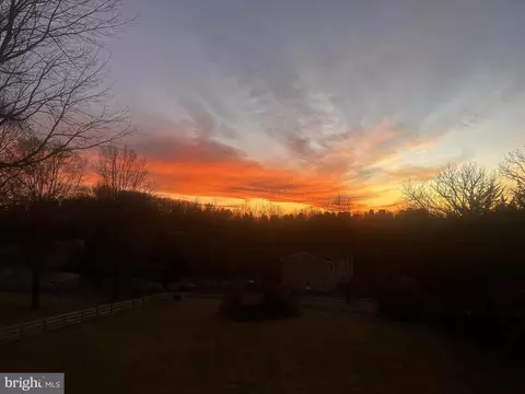 9205 Providence Ct, Frederick, MD 21701 photo 2