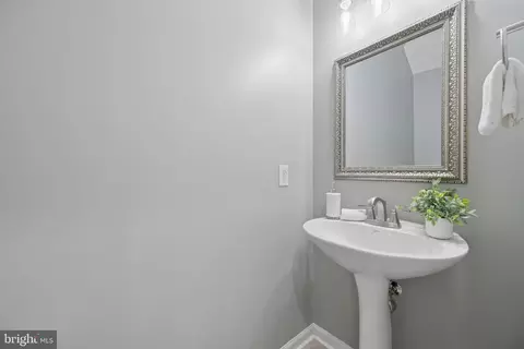 Entry Way - 6510 E Daytona Ct #204, Frederick, MD 21703 photo 3 of 6
