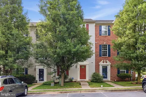 Exterior - 2075 Spring Run Cir, Frederick, MD 21702 photo 7 of 10