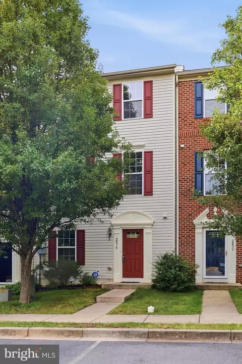 Exterior - 2075 Spring Run Cir, Frederick, MD 21702 photo 6 of 10