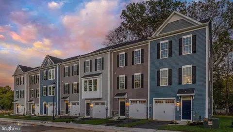 306 Baughmans Ln # F, Frederick, MD 21702