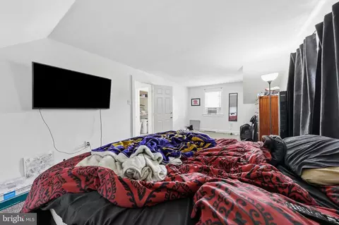 Bedroom - 624 Military Rd, Frederick, MD 21702 photo 6 of 7